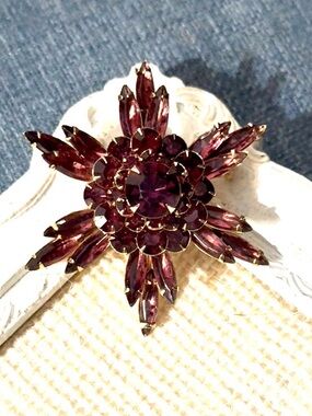 Vintage Stunning Purple Layered Navettes Brooch